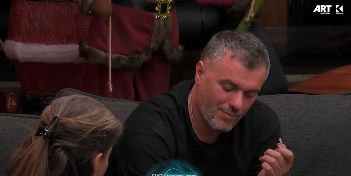 Vazhdojnë replikat mes Santianës dhe Bucit: Ti je thikë me dy teha (VIDEO)