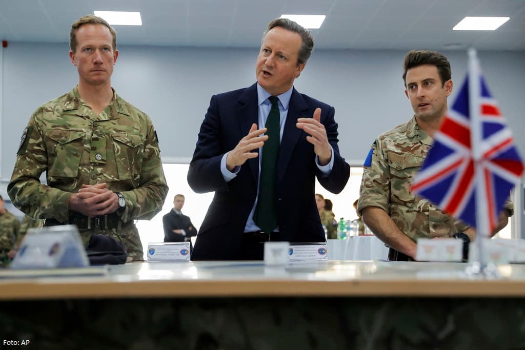 Ambasada britanike në Beograd “zbut” deklaratën e Cameronit për Serbinë “vegël ruse”