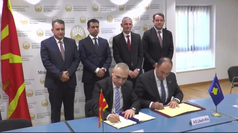 Shkup: Nënshkruhet marrëveshja për bashkëfinancim të projektit për rrugën Prizren-Tetovë