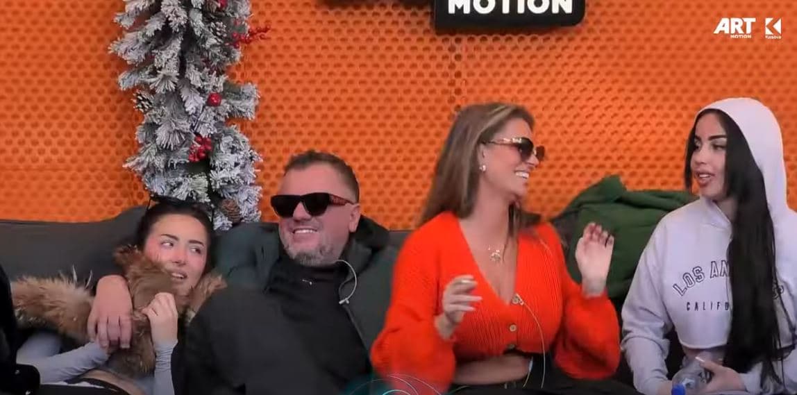 Santiana këndon “Jeta prapë vazhdoi”, Buci largohet nga tavolina dhe rri i vetëm (VIDEO)