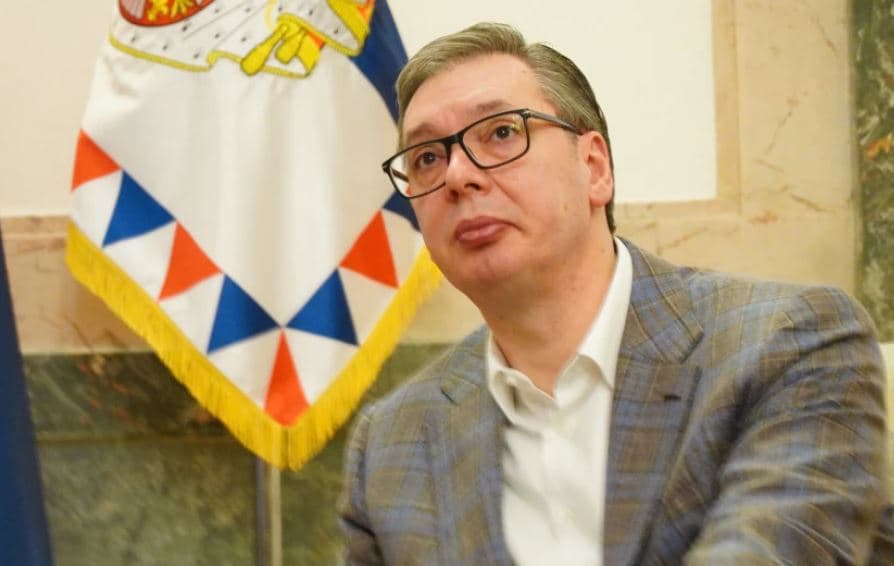 Vuçiq: Është shumë e çuditshme që INTERPOL-i lëshoi ​​urdhërarrest për Radojçiqin