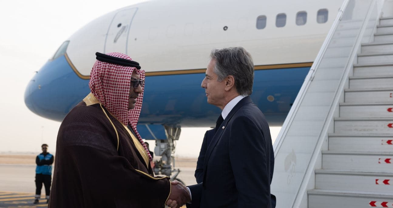 Blinken do të diskutojë me drejtuesit e Arabisë Saudite për paqe mes palestinezëve dhe izraelitëve