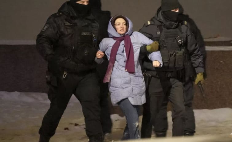 Policia ruse arreston mbi 100 mbështetës të Navalnyt