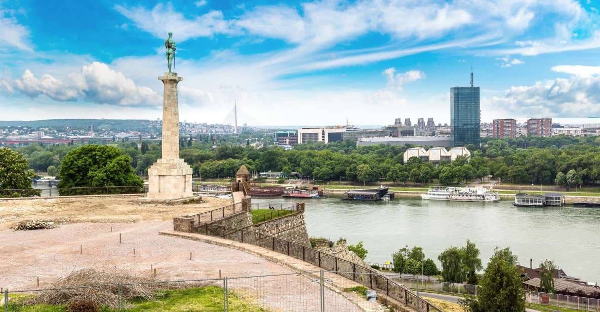 Studentët e Zagrebit marrin mesazhe urrejtjeje për shkak të udhëtimit në Beograd