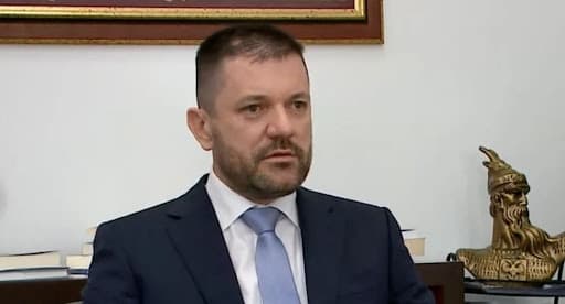 Dorëhiqet drejtori i burgjeve në Shqipëri