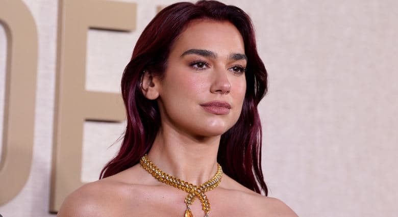 Ky është libri që Dua Lipa ua rekomandon ta lexoni