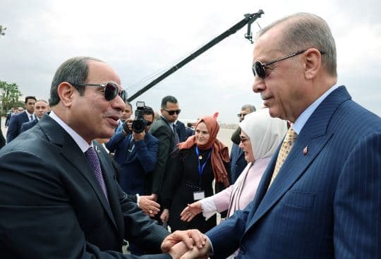 Erdogan takohet me presidentin egjiptian, “për ti dhënë fund gjakderdhjes në Gaza”