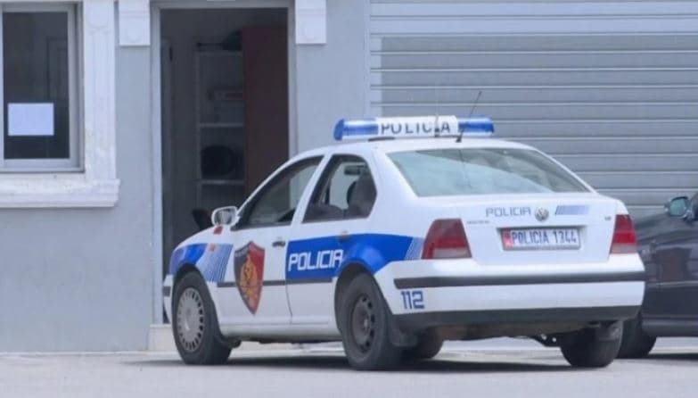 Vetura godet për vdekje një këmbësor në Dibër