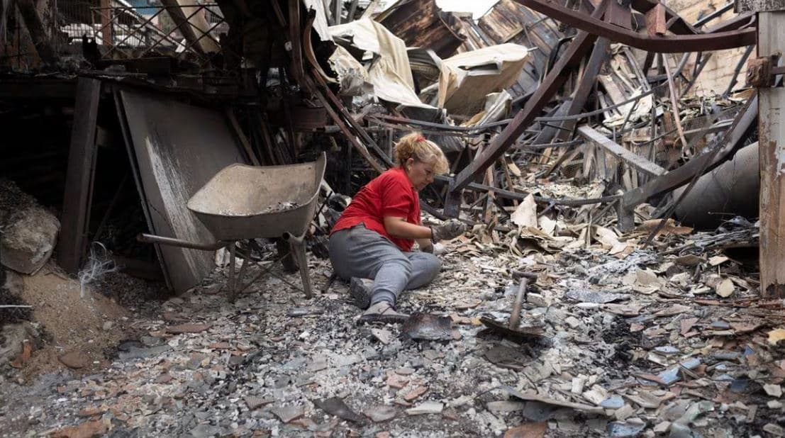 Shkon në 99  numri i të vdekurve nga zjarret në pyjet e Kilit, ndërsa qindra të tjerë mbeten të zhdukur