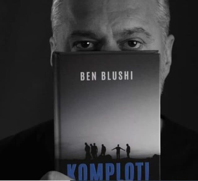 Komploti letrar i Ben Blushit ndaj politikës