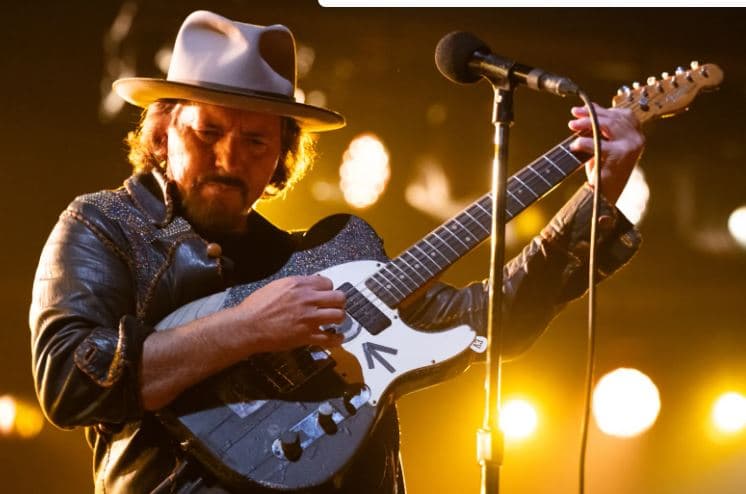 Pearl Jam me album të ri dhe me turne botëror