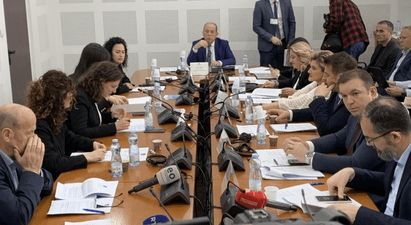 Rizvanolli raporton në Komision për Ekonomi, Shala: Investim kapital në industri nuk kam parë