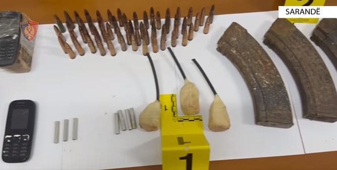 Sarandë: Sekuestrohen 5 kallëpe tritoli, arrestohen dy vëllezër