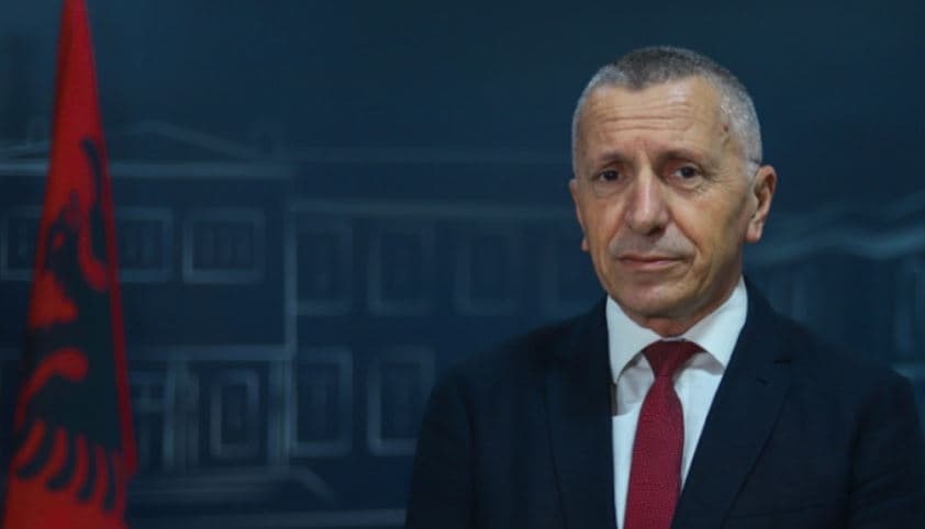 Kamberi: Me shqiptarët, Serbia injoruese ndaj rekomandimeve të BE-së