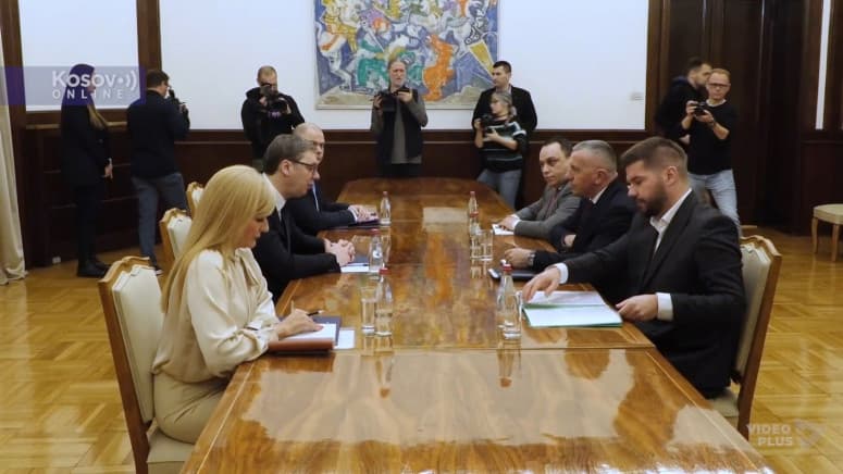 Vuçiq e fton të parin Kamberin në konsultimet për themelimin e qeverisë