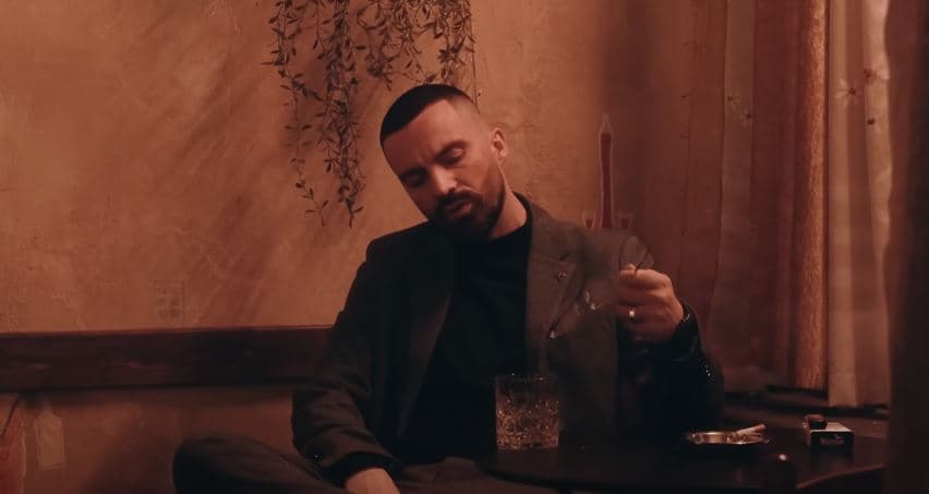 "Dimri", thotë Elinel në këngën e re (VIDEO)
