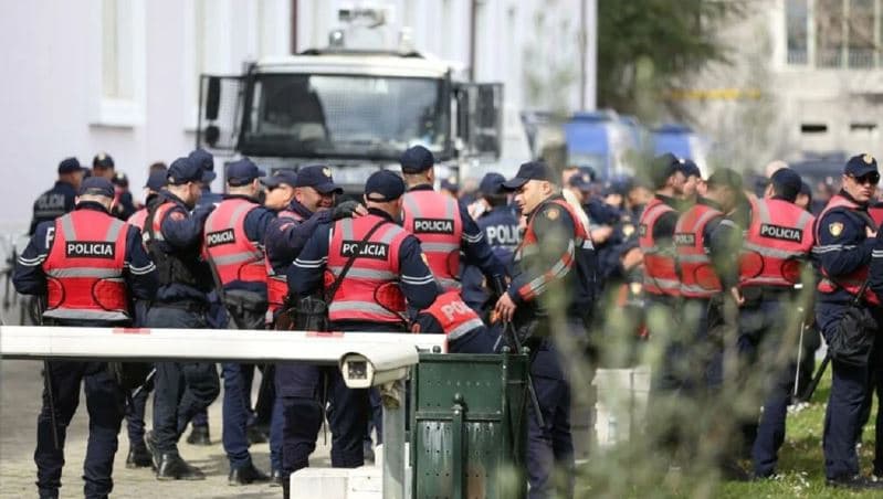 Nesër protesta e opozitës në Shqipëri, 1,200 forca policore në gatishmëri, rrugët që do të bllokohen