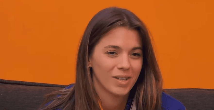 Shqipja e emocionuar kujton momentin kur hyri në shtëpi (VIDEO)