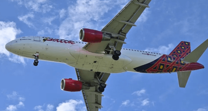 Dy pilotë i zuri gjumi gjatë fluturimit, njëri ishte i lodhur nga kujdesi për binjakët