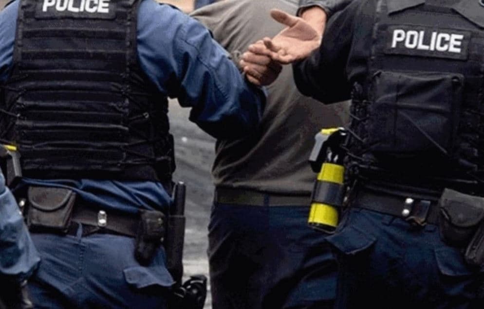 Identifikohet dhe arrestohet i dyshuari që gjuajti me armë në një lokal në Ferizaj