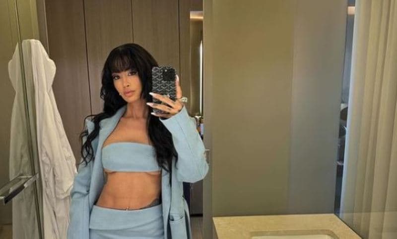 Dafina Zeqiri publikon fotografi nga palestra, thekson muskujt e formësuar të barkut