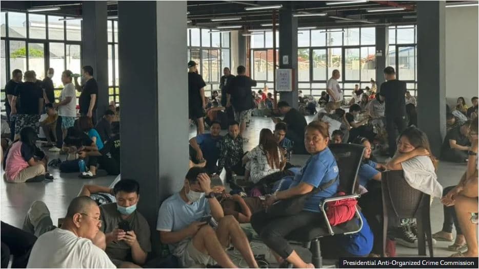 Qindra njerëz shpëtohen nga qendra e mashtrimit të dashurisë në Filipine
