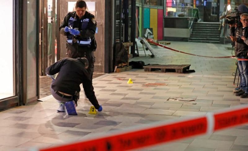 Theret me thikë një 20-vjeçar në Be'er Sheva të Izraelit