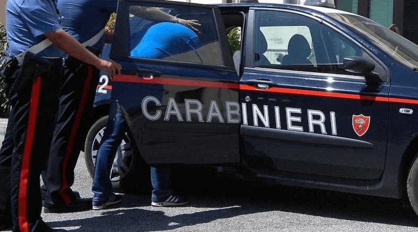 41-vjeçarja shqiptare në Itali tenton të vritet nga ish-partneri, shpëtohet nga një 71-vjeçar