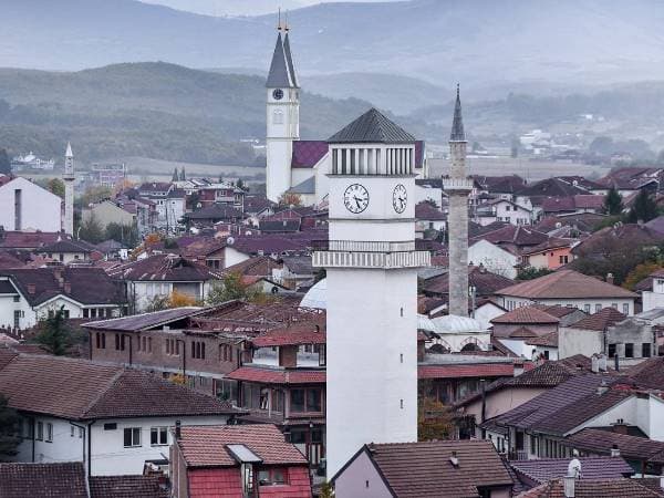 Gjakovë: Dyshohet se vodhi 1.20 euro në një kishë - arrestohet një burrë