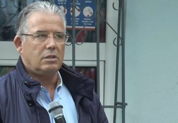 Jorgo Goro jep dorëheqjen, e paraqet atë në Këshillin Bashkiak të Himarës