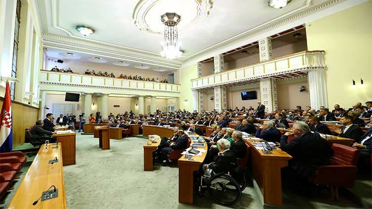 Kroacia shpërndan parlamentin përpara zgjedhjeve parlamentare