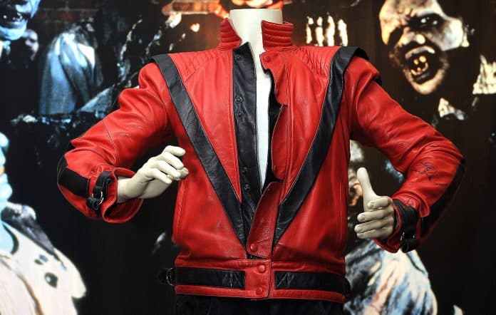 Del në ankand xhaketa ikonike e Michael Jacskonit te "Thriller"