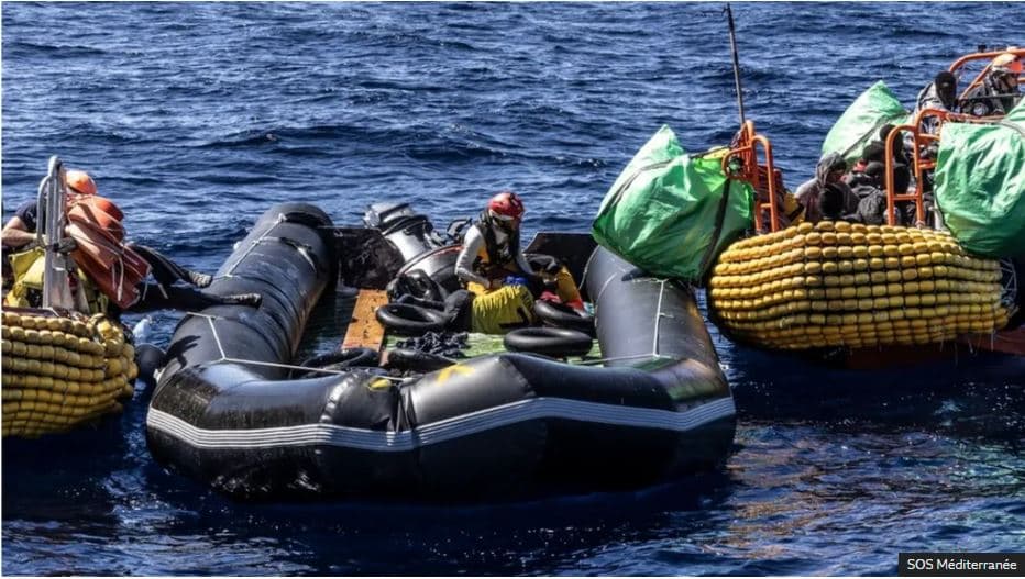 60 emigrantë vdesin në gomone në Mesdhe