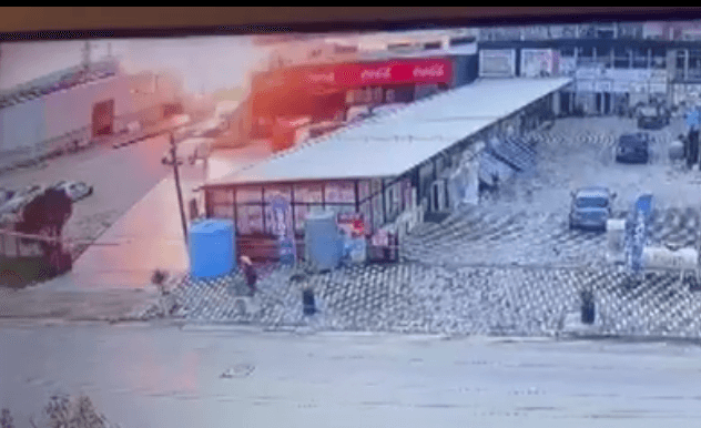Ky është momenti i shpërthimit në Lushnjë që la dy të vdekur (VIDEO)