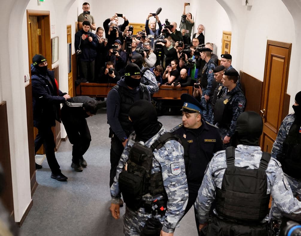 Gjykata e Moskës urdhëron paraburgim për katër të dyshuarit e sulmit në sallën e koncerteve