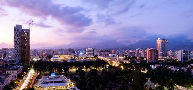 Tregu i Shqipërisë dominohet nga biznesi i vogël, punëson mbi 80 për qind të njerëzve