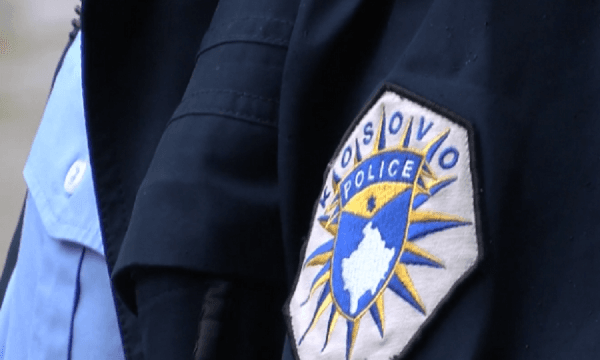 Pesë persona tentojnë ta kalojnë ilegalisht kufirin