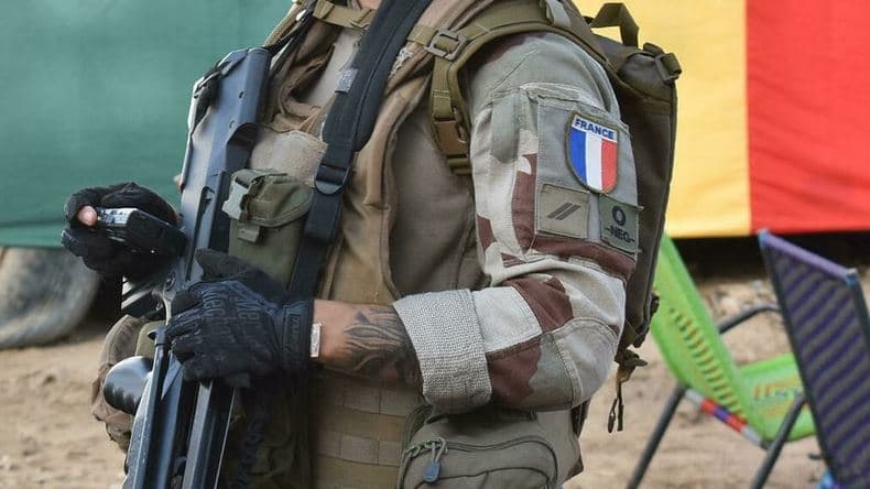 Franca do të mobilizojë më shumë ushtarë për njësinë kundër terrorizmit pas sulmit në Moskë