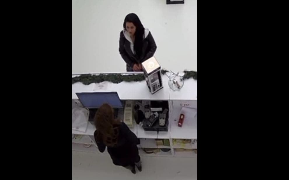 Policia kërkon ndihmë nga qytetarët për identifikimin e një të dyshuare (FOTO)