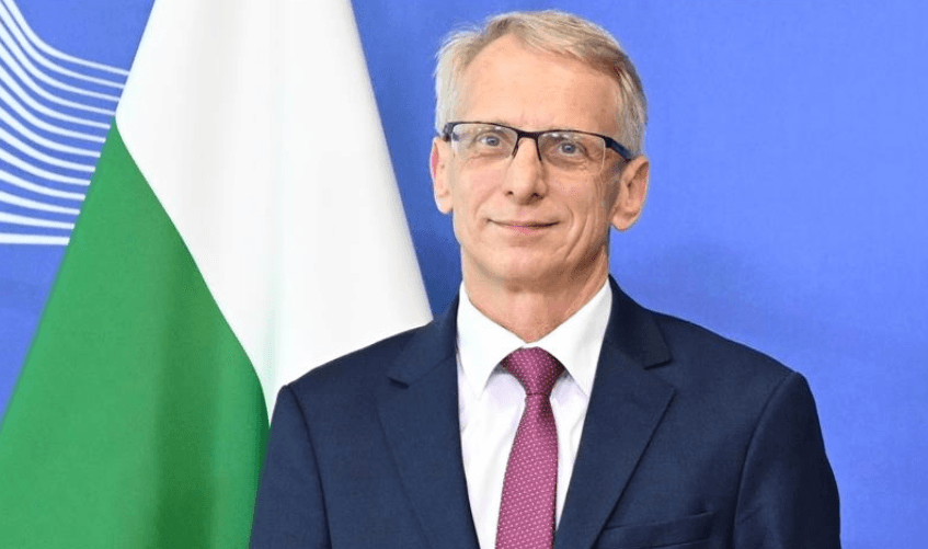 Jep dorëheqje kryeministri bullgar, Nikolai Denkov
