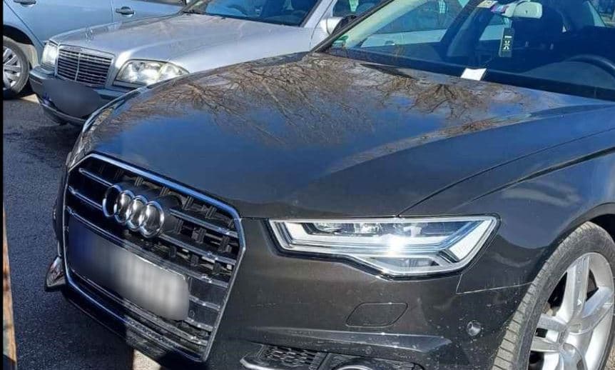 Policia i sekuestron dy vetura në magjistralen Mitrovicë-Vushtrri
