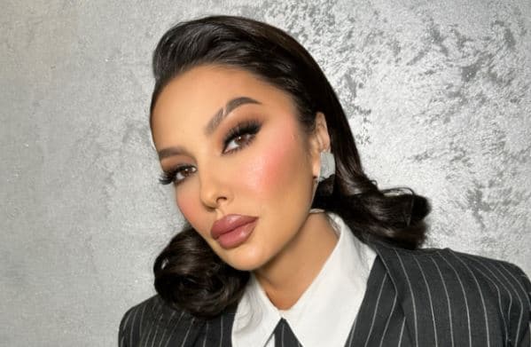 Adelina Ismaili "arratiset" drejt Greqisë për pushime me familjen