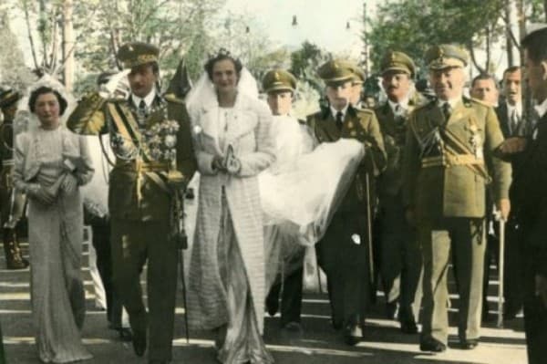 ​​63 vjet nga vdekja e Ahmet Zogut - si u bë mbret dhe si iku nga Shqipëria!