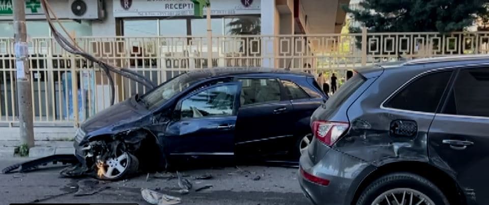 Aksident i rëndë në Shëngjin, përplasen tre makina, disa të lënduar