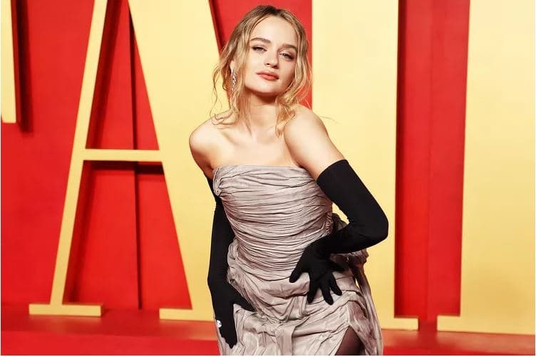 Joey King thotë se është dashuruar në veshjet e vitit 1940
