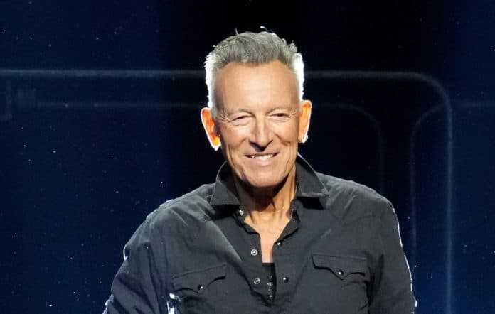 Bruce Springsteen shfaqet në serinë "Curb Your Enthusiasm"
