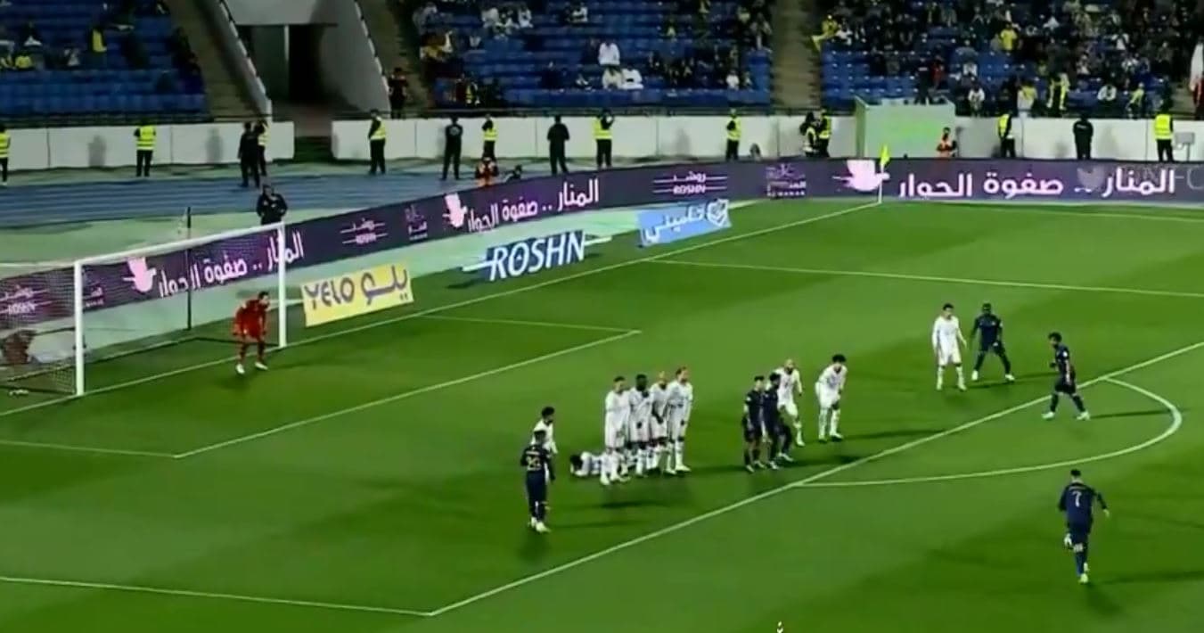 Ronaldo shënon dy gola nga gjuajtja e lirë brenda nëntë minutave (VIDEO)