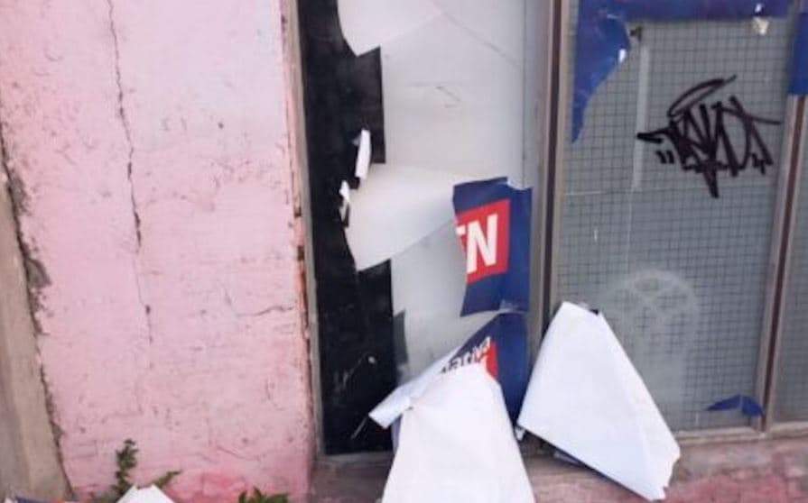 Demolohet shtabi i VLEN në Lagjen e Trimave në Kumanovë