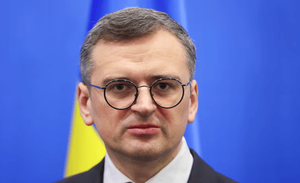 Parlamenti i Ukrainës pranoi dorëheqjen e ministrit të Jashtëm Kuleba