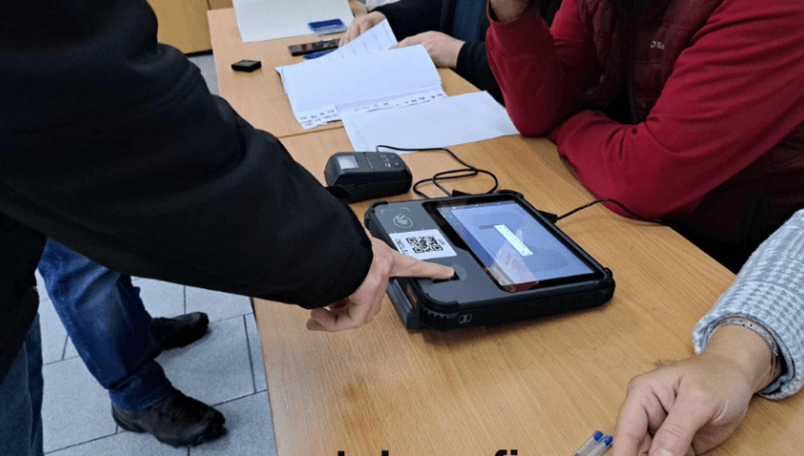 Qytetarët e Maqedonisë edhe sot mund të marrin dokumentet personale